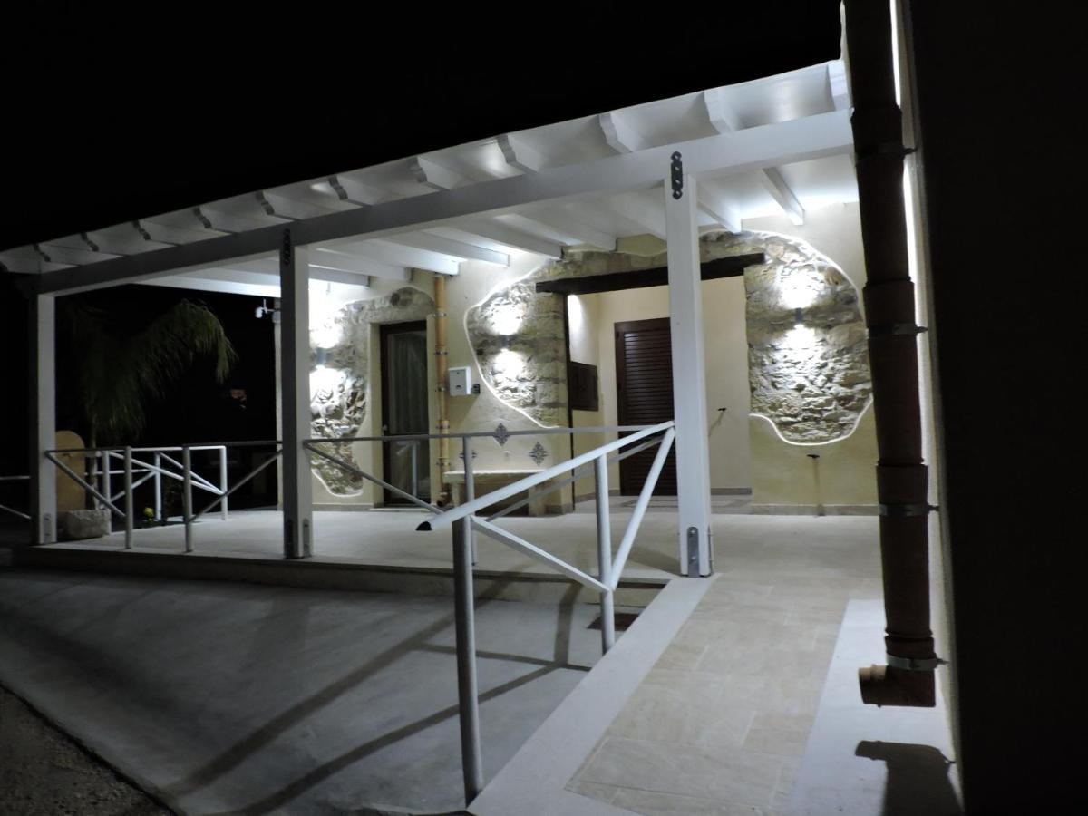 Casale Sammartano Apartments Ummari Kültér fotó
