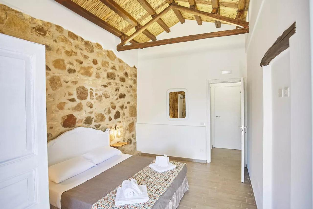 Casale Sammartano Apartments Ummari Kültér fotó